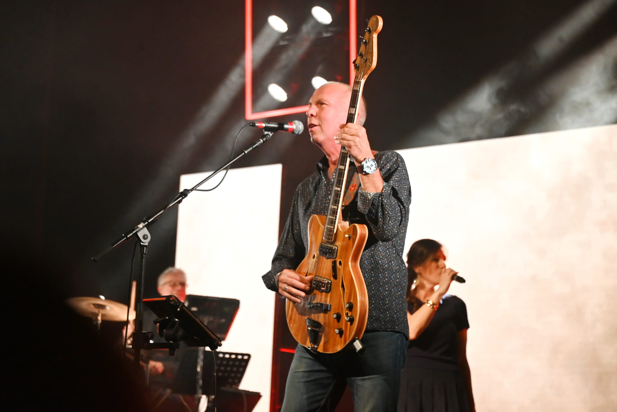 Schitterende show van Guga Baúl