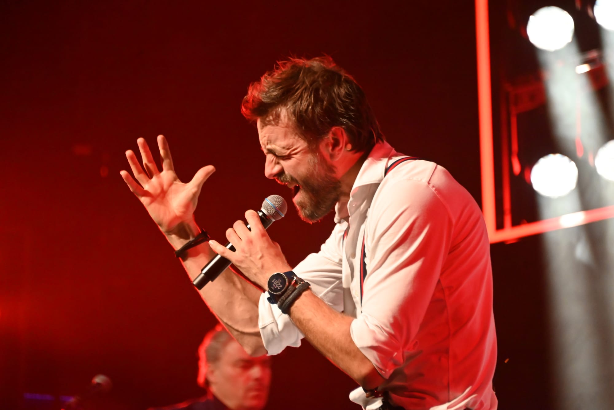 Schitterende show van Guga Baúl