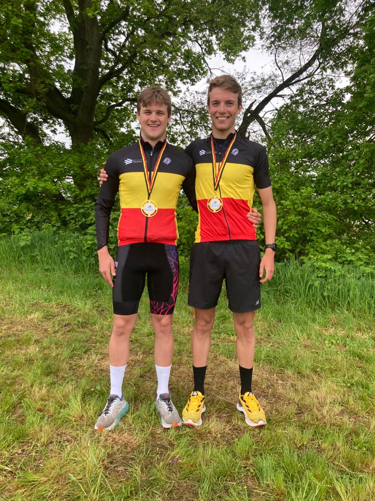 Lommelaars Niels Vanhove en Sander Geboers Belgisch kampioen aquabike