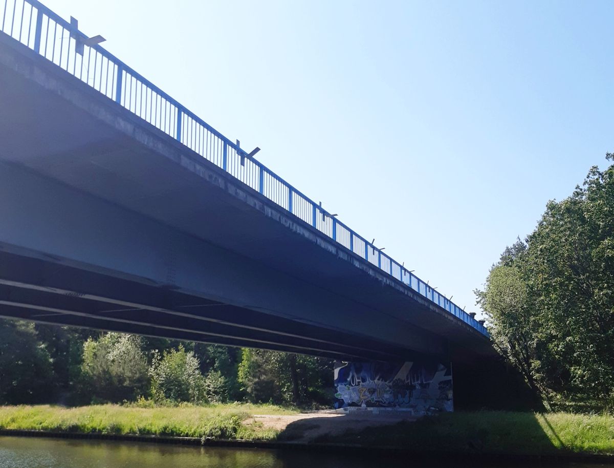 Vandalen vannacht aan Brug XII