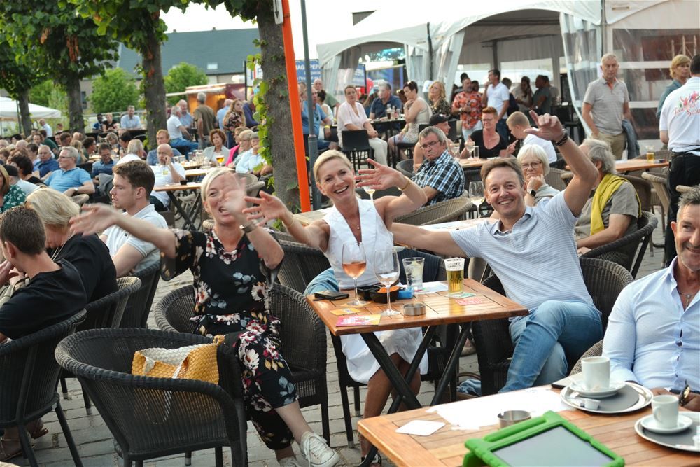 We zijn met 35.677