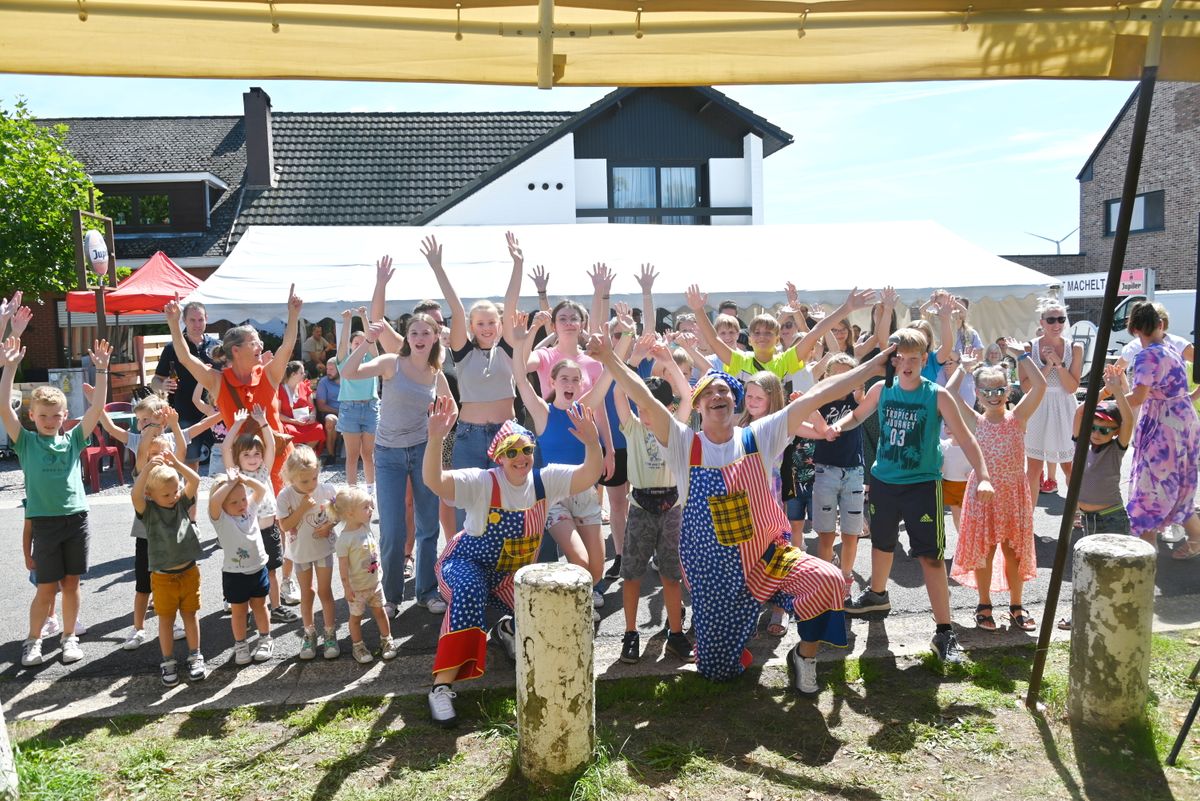 Kinderanimatie op Werkplaatsen kermis met Animolly