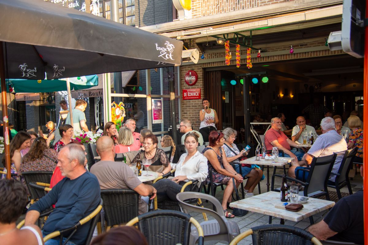 Feestelijke avond bij Café Melchior ter gelegenheid van de spaarkas uitbetaling