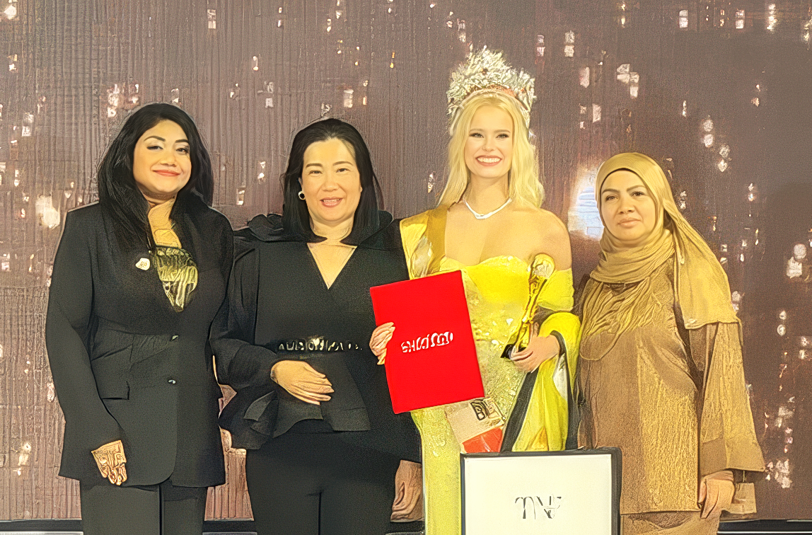 Lommelse Joyce Tuijaerts is 'Miss Tourism Worldwide'