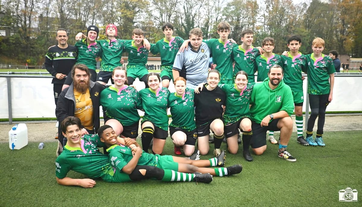 De jeugd van rugbyclub Murphy's in actie