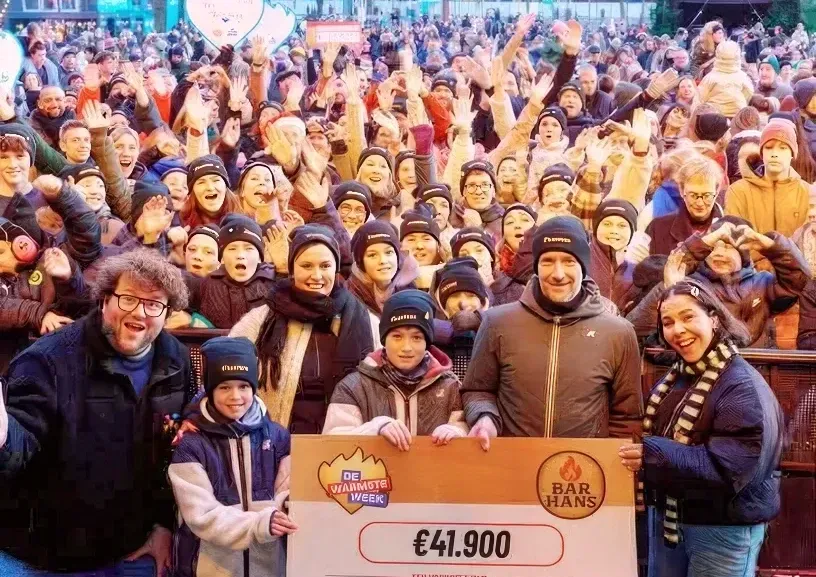 Opbrengst van 'Bar Hans' en Eetfestijn afgeleverd op 'Warmste Week' in Genk