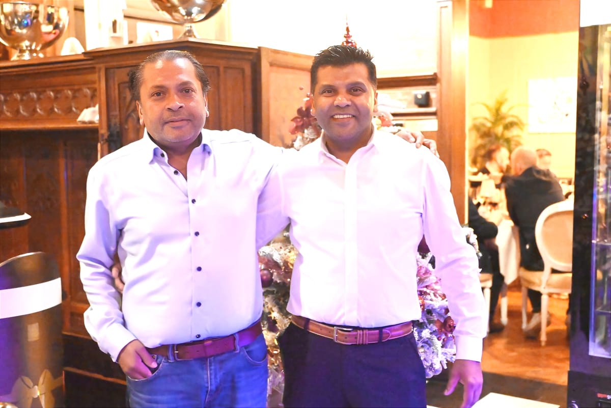 Spelers en staf Lommel SK te gast in Burgemeestershuis