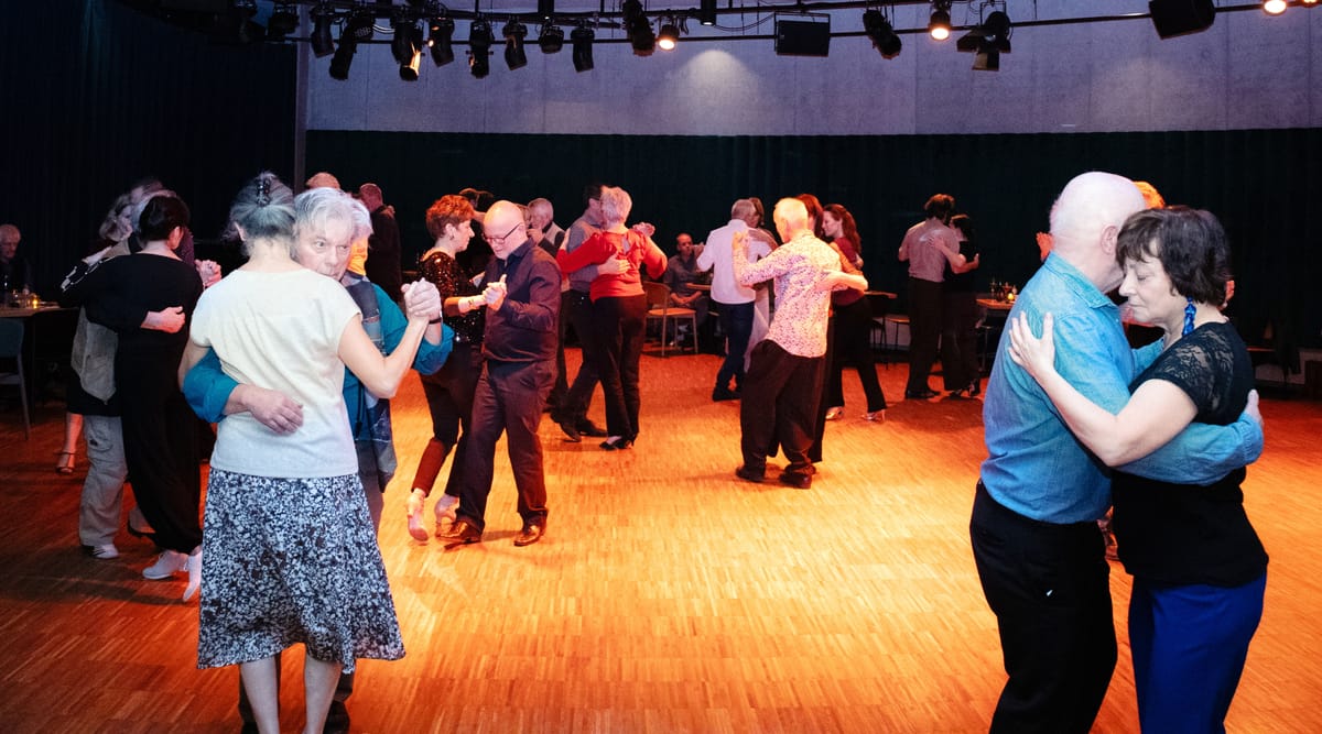 Milonga lokt alweer heel wat tango-liefhebbers