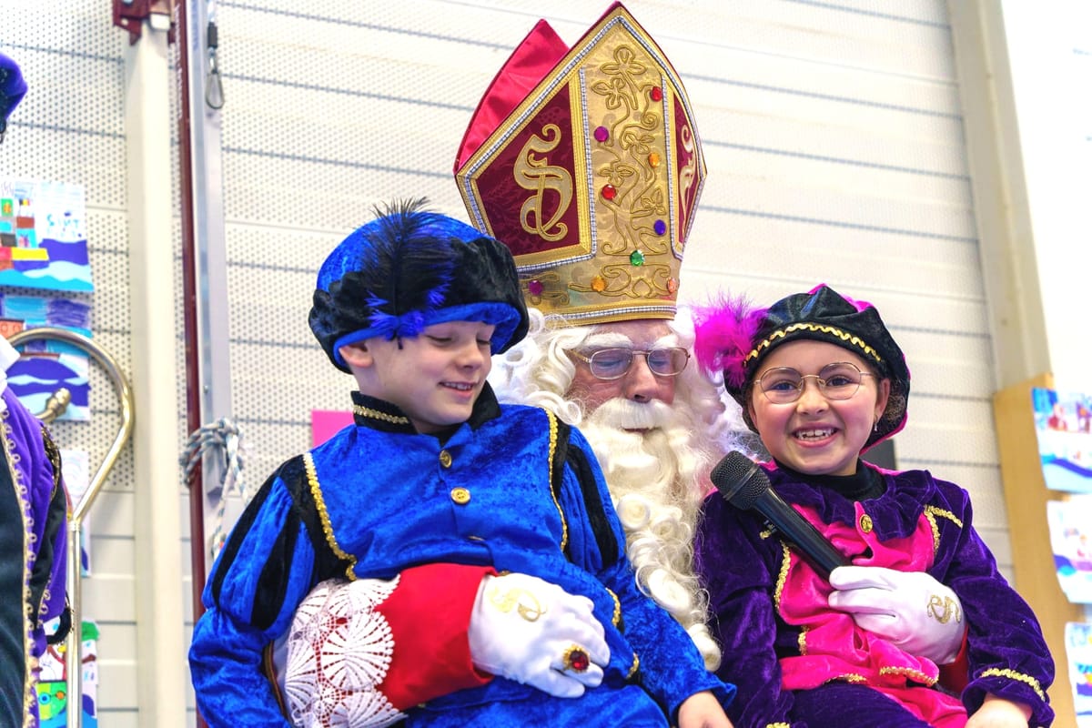 Nu ook voor  de basisschool van De Speling een Sinterklaasfeest