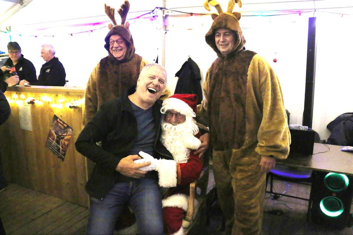 Kerstman bij Raak Kattenbos