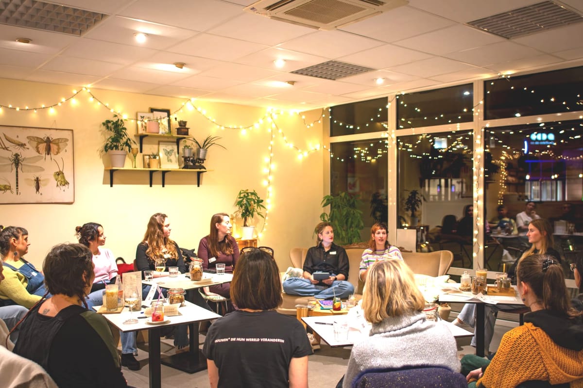 Literair café alweer volzet