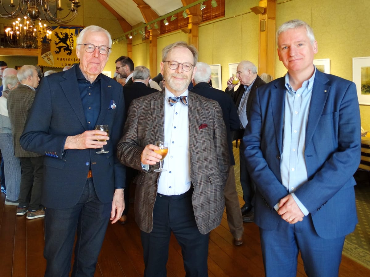 Aperitiefcauserie met Kamervoorzitter zet politieke debat scherp