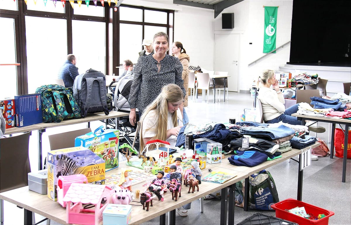 Tweedehandsbeurs kinderkleding en speelgoed