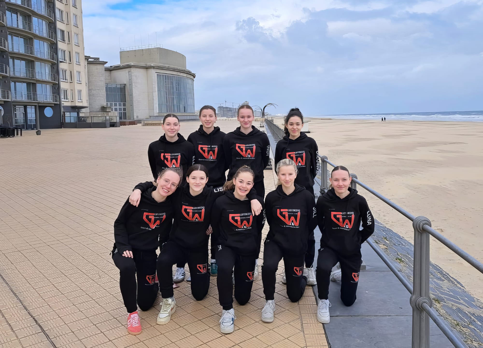 U16 dames basketten in Oostende