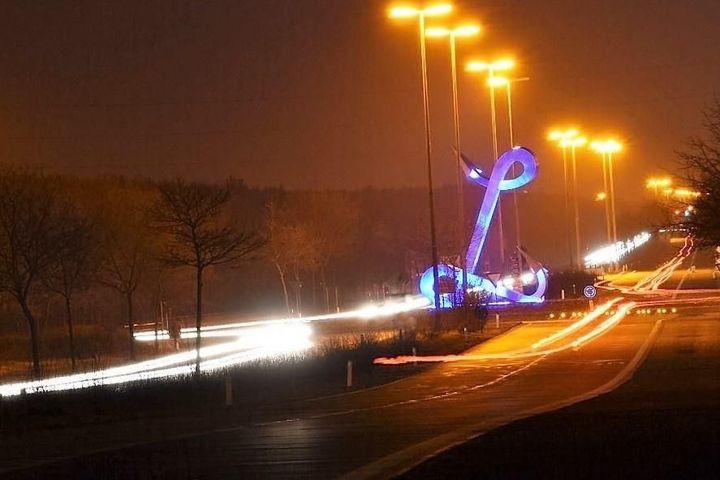 Slimme verkeerslichten met bypasses vervangen rotonde bedrijventerrein Kristalpark