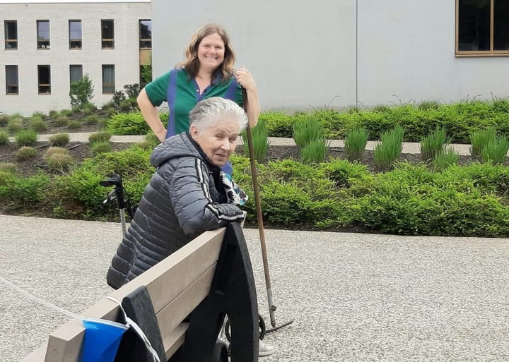 Ouderenzorg en mantelzorg in Lommel: minder plaatsen, meer tevredenheid