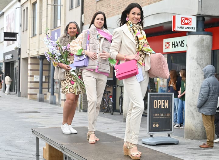 Modewandeling bij 'Bruisend Lommel'