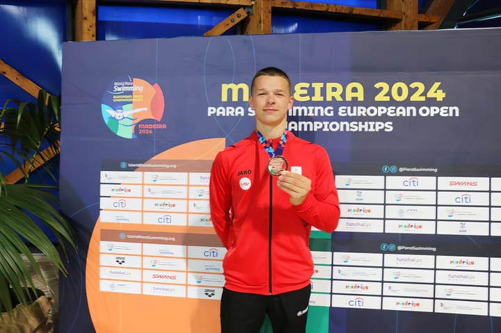 Sam De Visser pakt brons op EK G-zwemmen