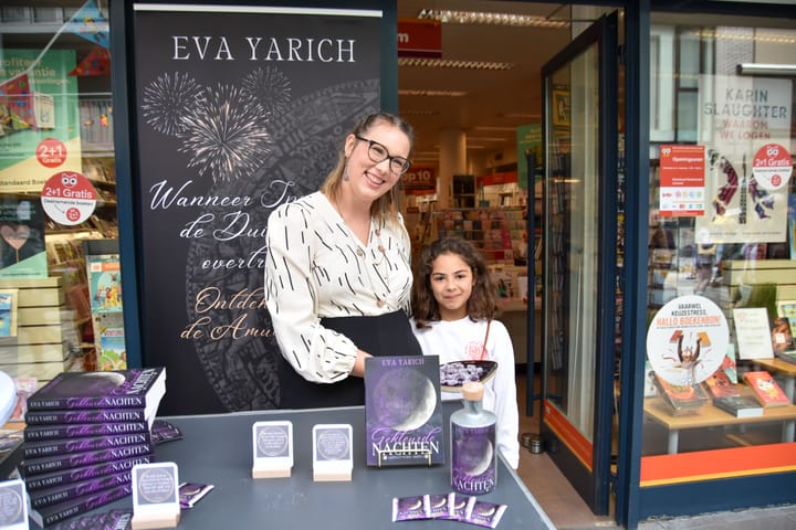 Evy Wuytens signeerde in boekhandel de Standaard