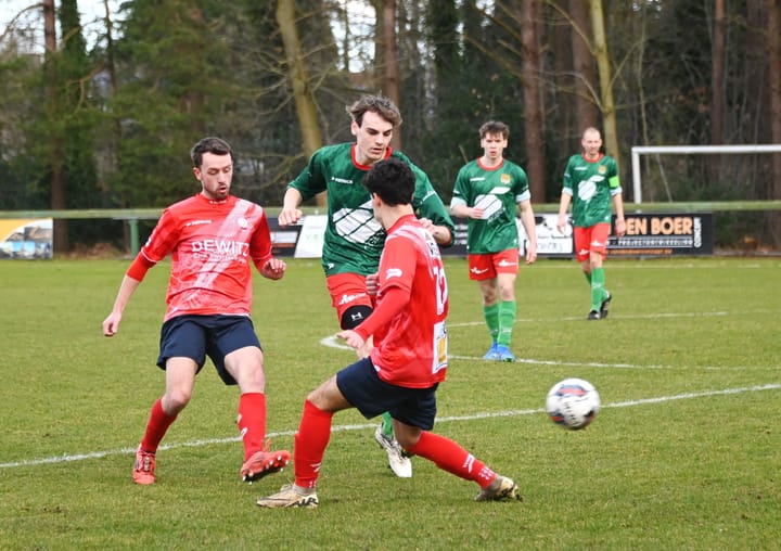 Grenstrappers Kolonie winnen met 3-0 van FC Eksel B