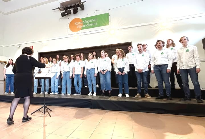 Tweede plaats bij het publiek voor jeugdkoor Lokomotion