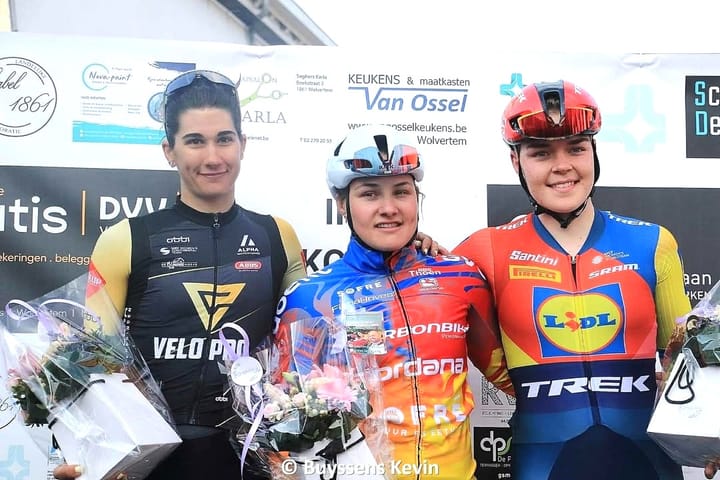 Dina Scavone wint in Imde