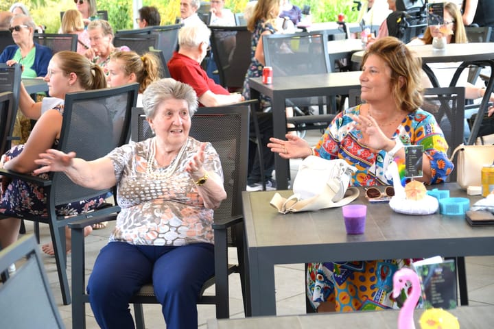 Veel volk en sfeer voor 10 jaar Hoevezavel