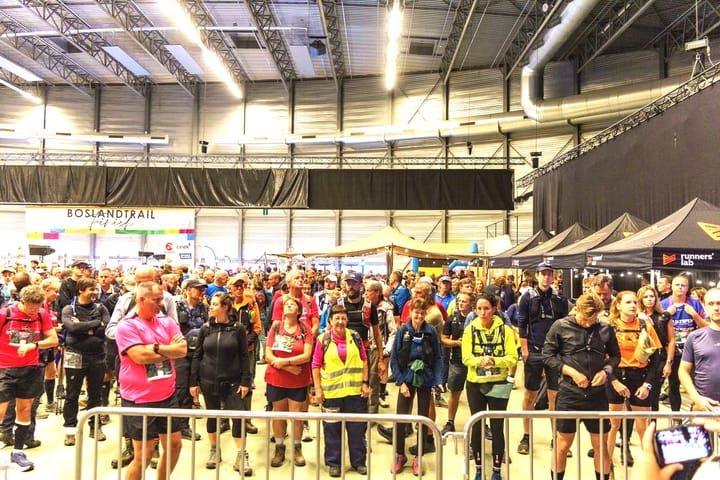 Boslandtrail van start - eerste wandelaars al 'binnen'