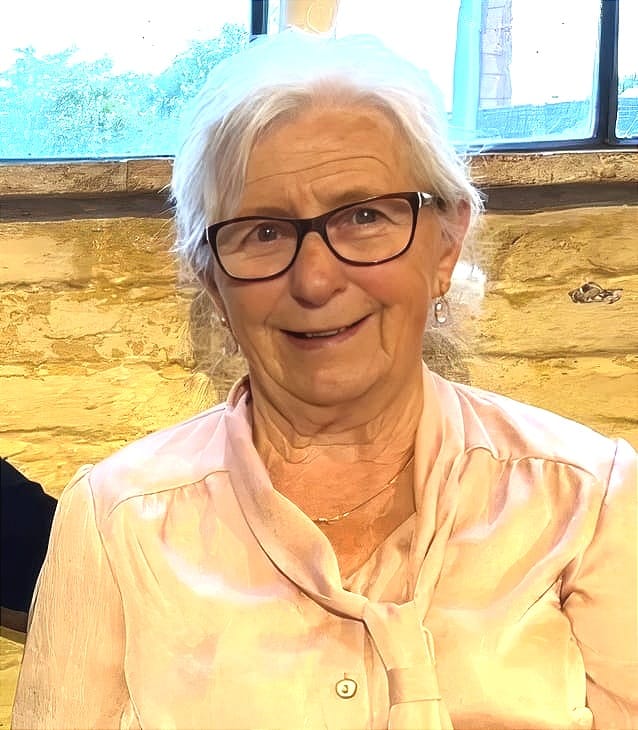 Mia Joosten overleden