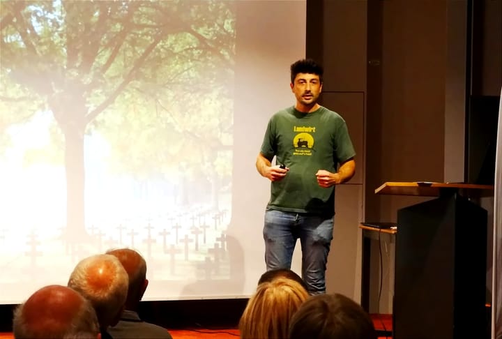 Guy Cardeynaels gaf boeiende en luchtige lezing in Raadhuis