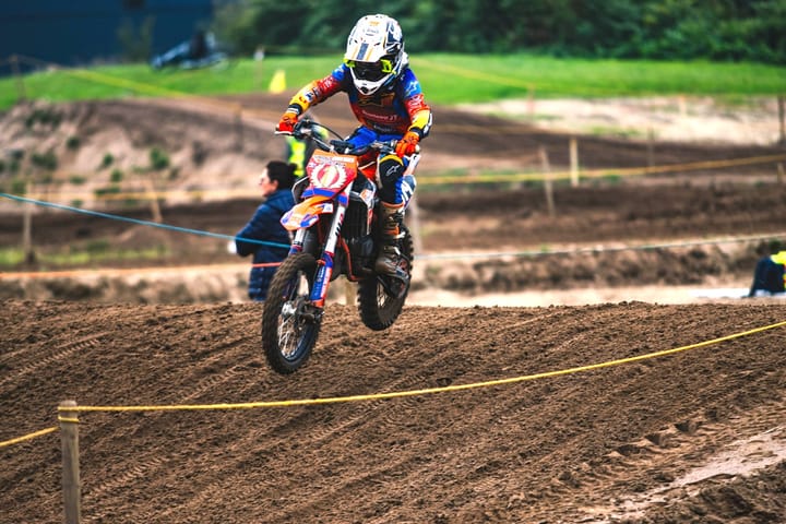 Afsluitende motorcross op de Balendijk