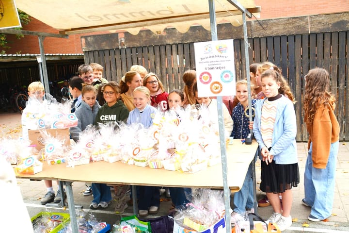 Slotdag van de 'Warmste Week' actie op de Boudewijnschool