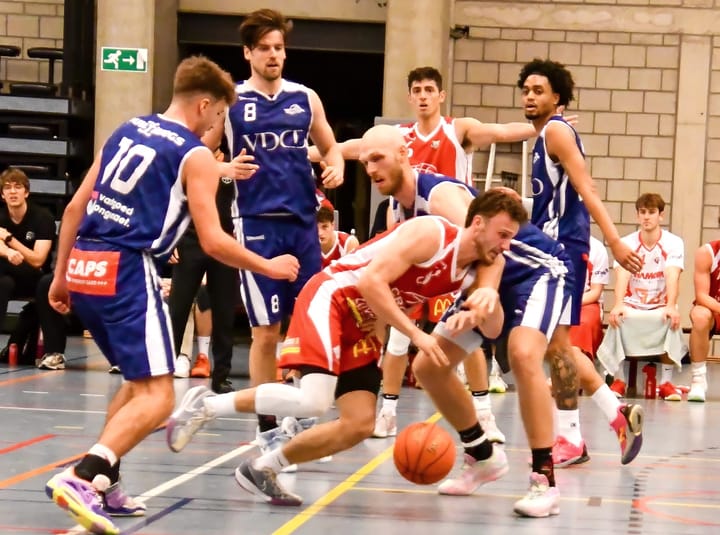 Basket Lommel wint nu ook van Falco Gent