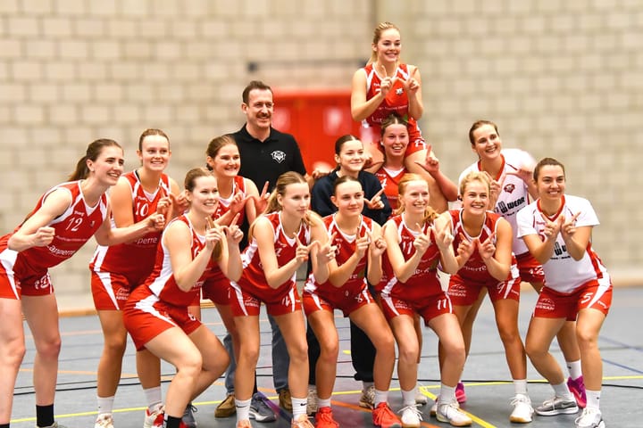 Monsterscore voor dames basket Lommel