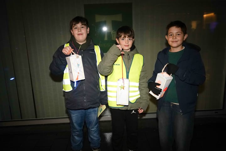 Lichtjesstoet van de vormelingen