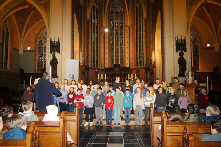 Vliegen en Schitteren: start van Advent en kracht van verhalen bij de Speling!
