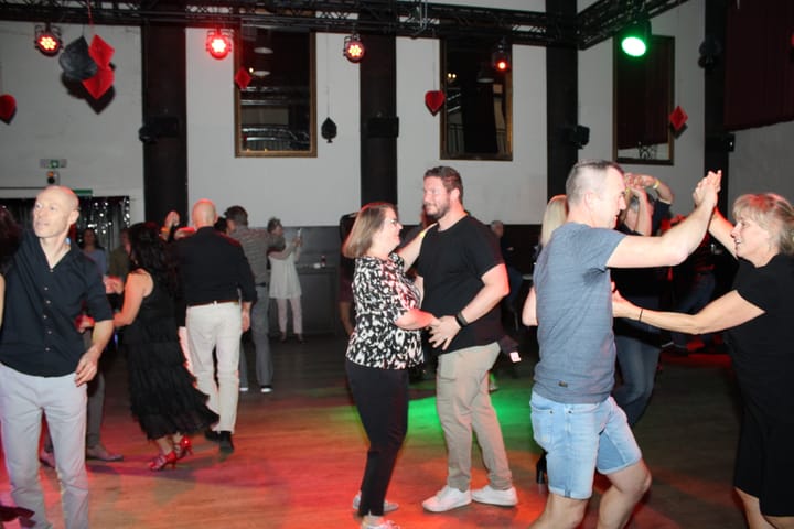 Latin Party brengt sfeer, dans en verbondenheid