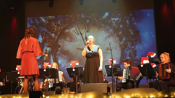 Mooi kerstkoncert van accordeonclub Frizzante