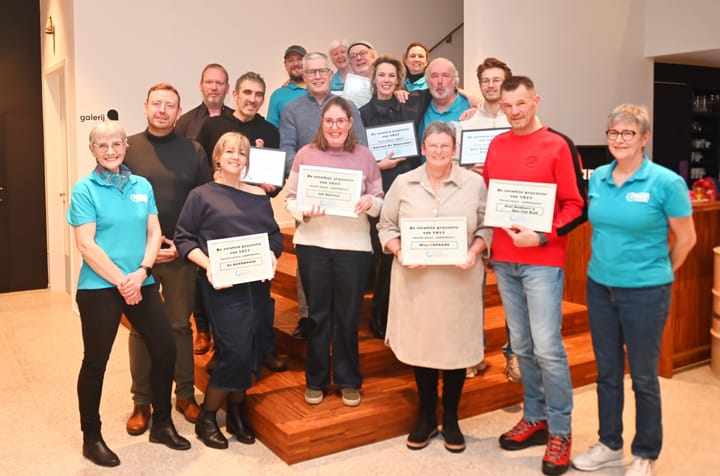 Juf Karlien, Katrien De Ruysscher en Olaf Bekkers & Bas van Dijk winnaars van ‘Strafste prestatie 2025’