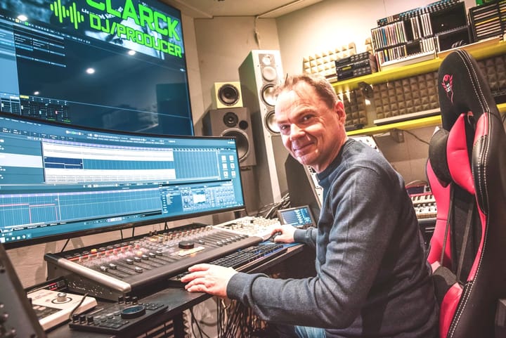 Nieuwe zoektocht naar zangeres voor DJ Frank Clarck