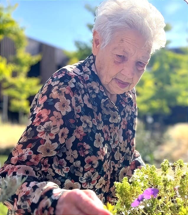 Dora Verkammen overleden