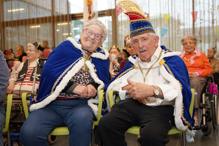 Jong én oud zijn klaar voor carnaval - XCL Wegwijs en Kapittelhof