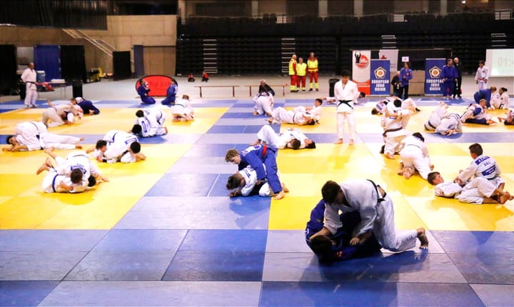 Internationale Soeverein Judocamp van start