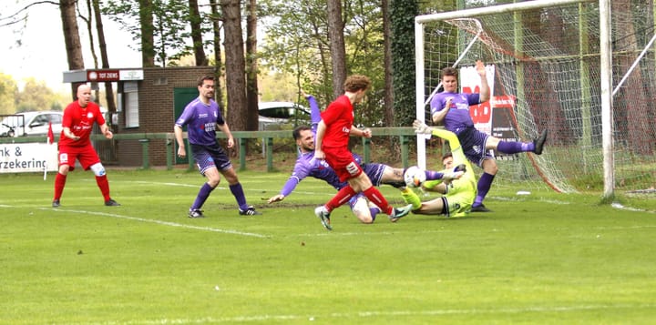 Grenstrappers kloppen Ellikom met duidelijke 3-0