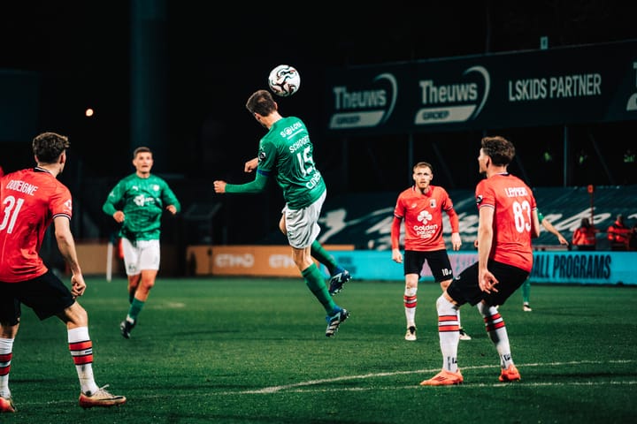 Lommel SK wint en is zeker van de promotion Play-offs