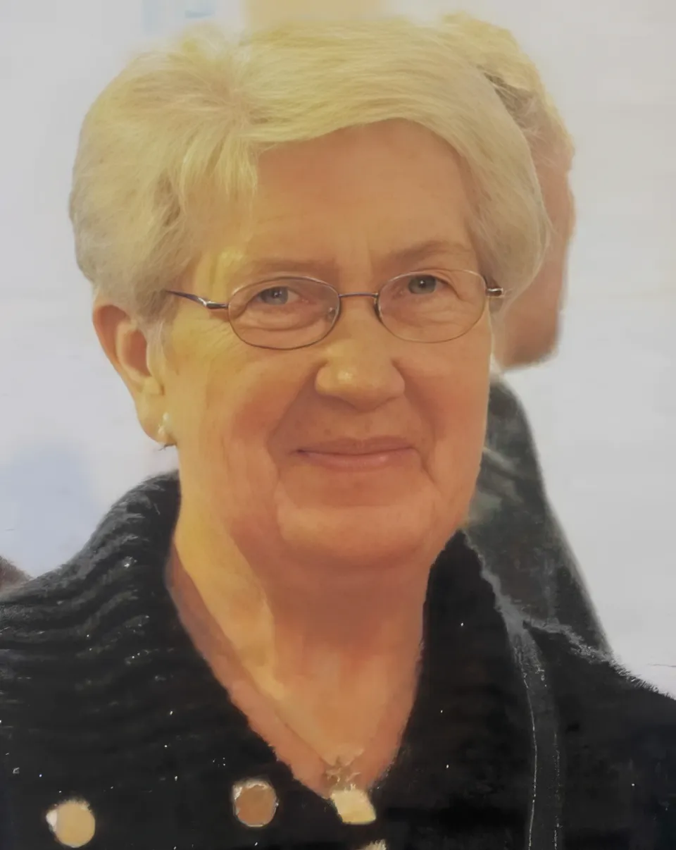 Lucienne Van Belle overleden